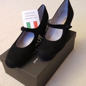 Classic Mary Jane's Heels